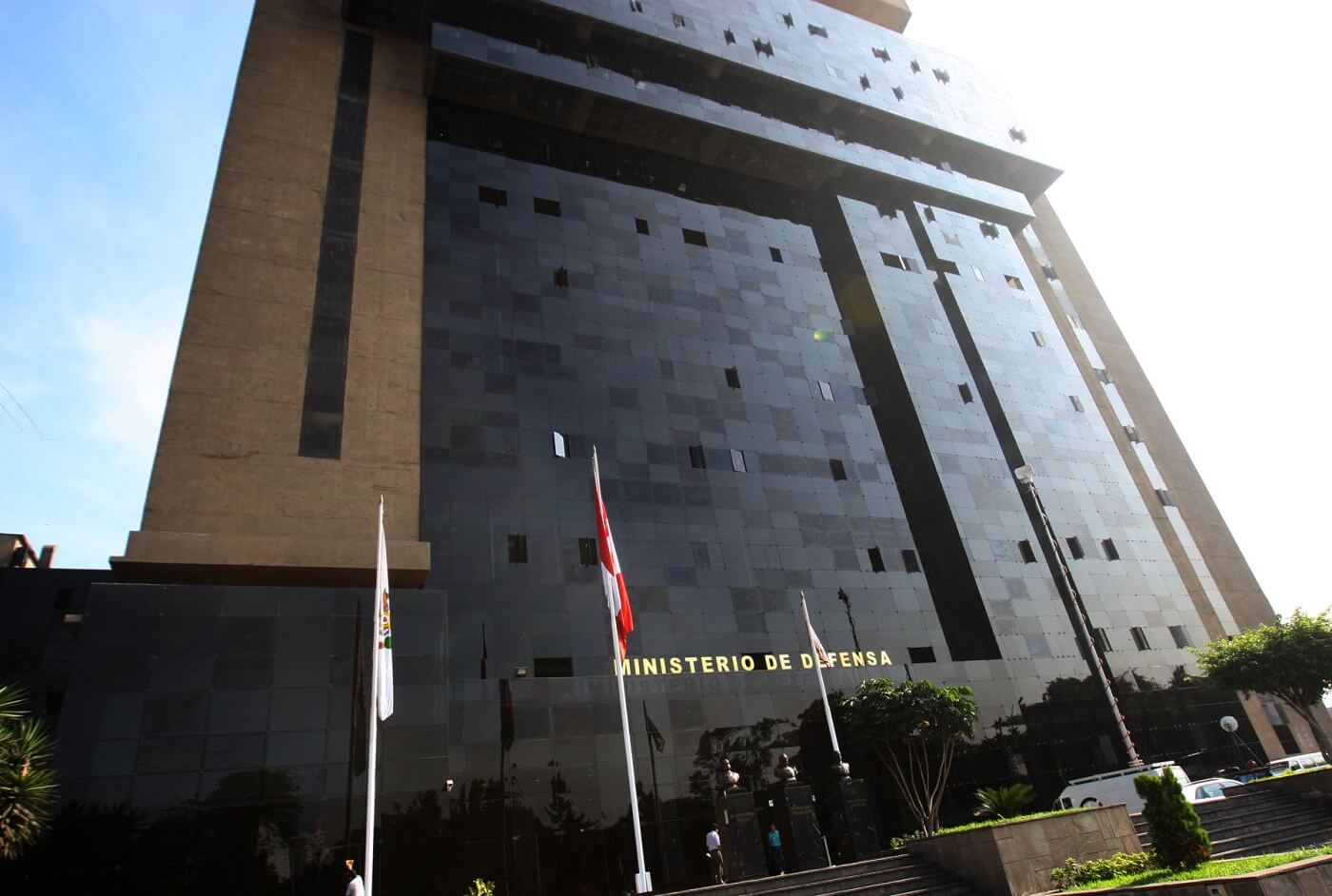 CARTA. El coronel Jorge Antonio Zapata menciona que “FAME S.A.C. es una empresa estatal adscrita al Ministerio de Defensa que no fabrica ningún tipo de explosivos ni sistemas de iniciación tales como dinamita, fulminante, cordón detonante y mecha lenta".