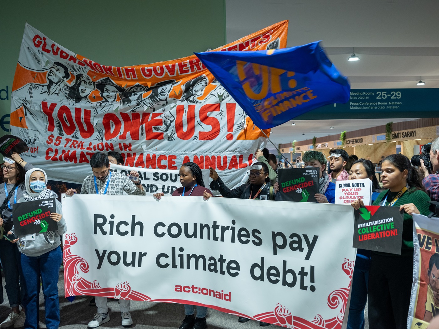 CIERRE. El texto final de la COP29 consideró USD 300.000 millones para financiamiento climático al 2035. Antes hubo otra propuesta que superaba el billón de dólares. 