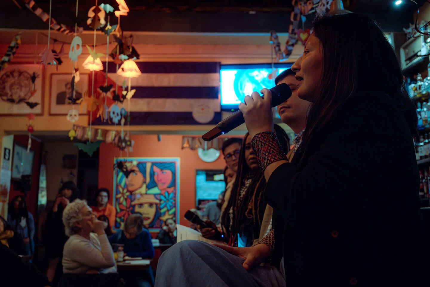 REFLEXIÓN. Panelistas y público asistente expusieron sobre los obstáculos que enfrentan para ocupar los espacios de poder, desde las identidades que representan.