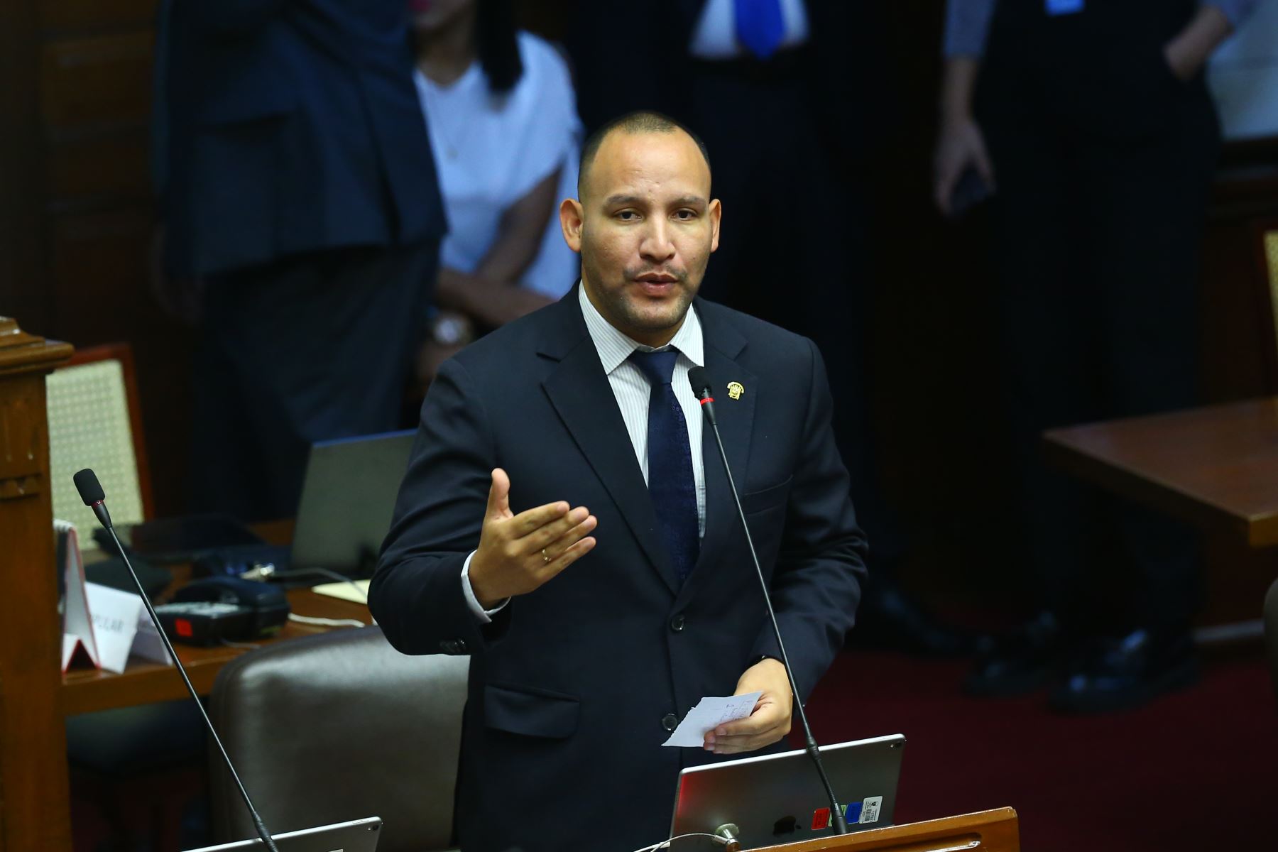 Es falsa la versión del congresista Muñante acerca de que las ONG no rinden cuentas