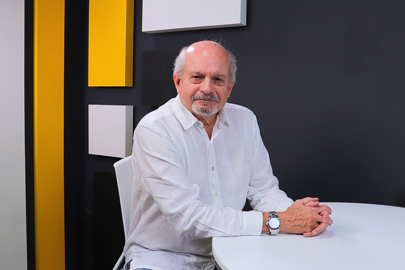 APOYO. Pedro Cateriano señala que una alianza entre la izquierda y la derecha sostiene al Gobierno de Dina Boluarte.  