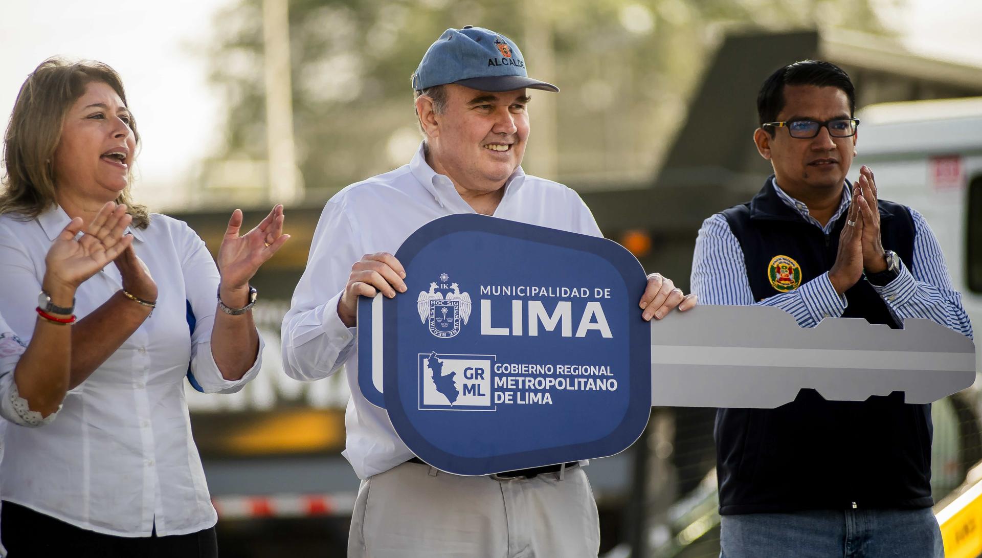 CAMPAÑA. El alcalde de Lima hizo uno de los 13 viajes tras la convocatoria a las elecciones de 2026.