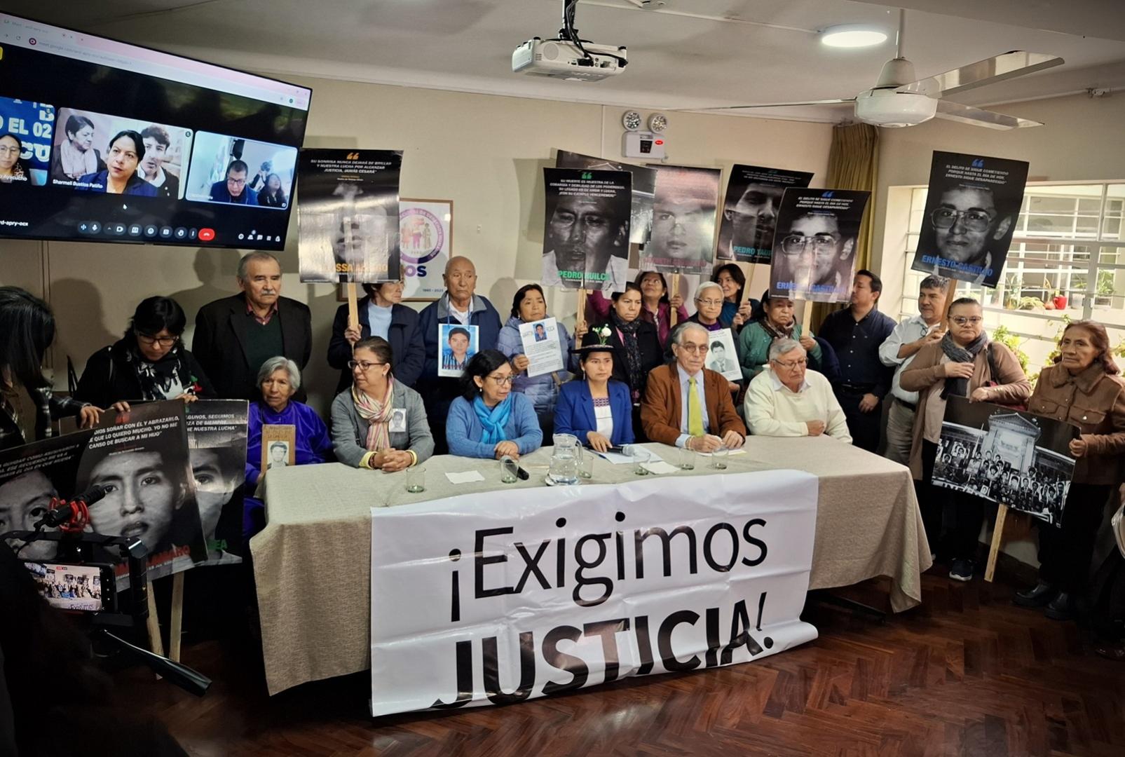 RECHAZO. Organizaciones de derechos humanos denuncian que ley dejará impunes a agentes del Estado que cometieron delitos en años del terrorismo.