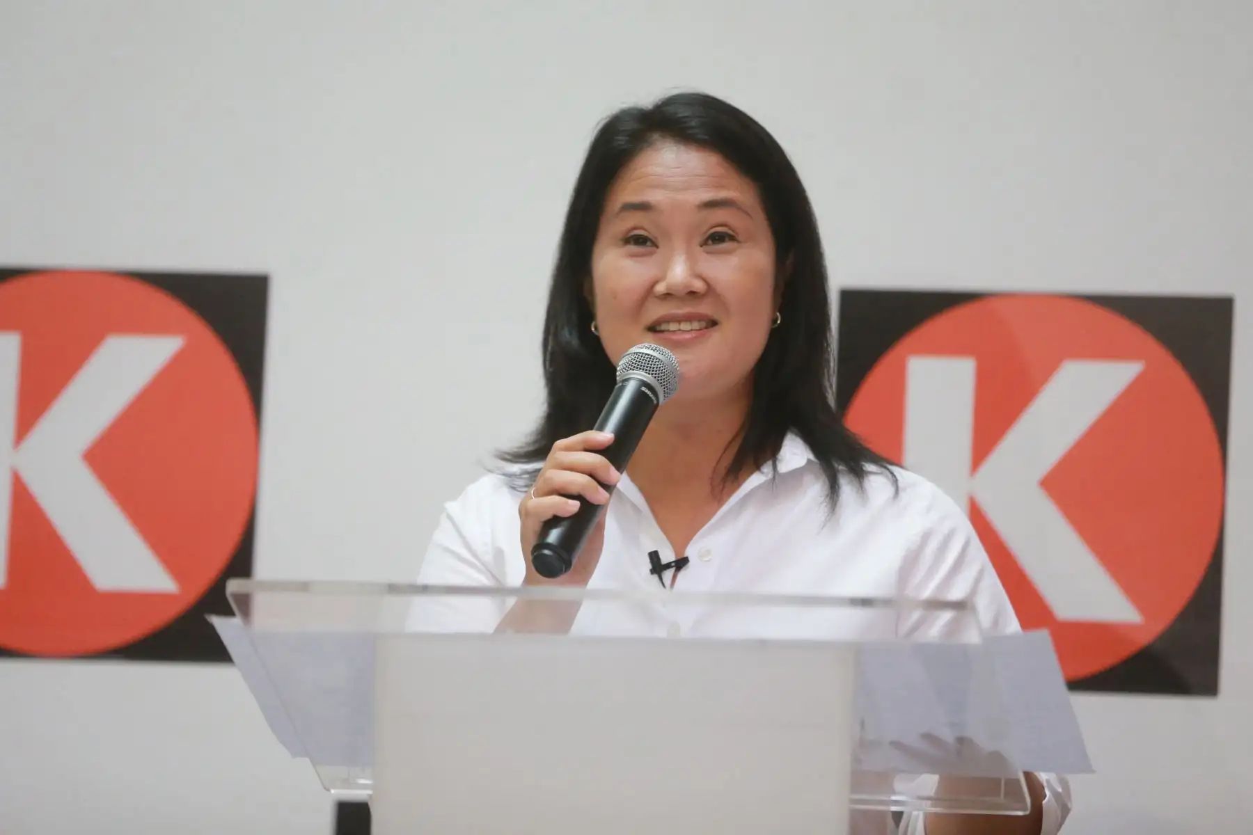 Es falsa la versión de Keiko Fujimori acerca de que el Tribunal Constitucional la absolvió del caso Cócteles 