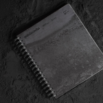 QUIULACOCHA. Marco Garro usa los efectos de la minería en Cerro de Pasco para precisamente exponer el impacto en la salud de las personas.