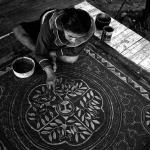 ASIMETRÍA. Aunque las marcas de moda destacan el aporte artesanal como su propuesta de valor, a los artesanos se les piden que trabajen bajo la visión del diseñador.