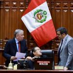 DE MADRUGADA. Fernando Rospigliosi, de Fuerza Popular; Eduardo Salhuana, presidente del Congreso, y de APP, y el oficial mayor Giovanni Forno.