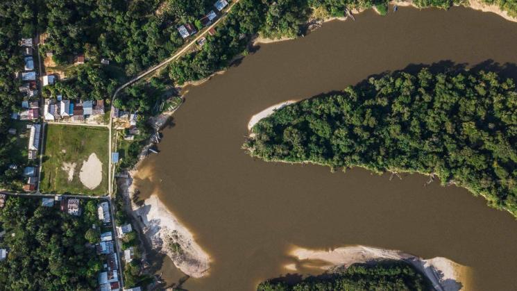 DAÑOS. La minería ilegal avanza en el río Nanay, afluente del gran Amazonas y fuente de agua potable de Iquitos.