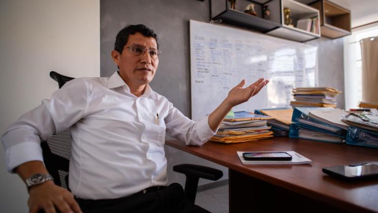 POLÍTICA. El coronel en retiro Harvey Colchado sostiene que algunos políticos se han acercado a pedirle ayuda en la elaboración de planes de gobierno.