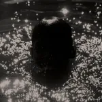 ENSAYO. En Arles, Las pertenencias del aire estará expuesta en el Espacio Monoprix hasta el 5 de octubre de 2025.