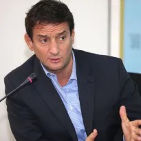 Es falsa la versión de Renzo Reggiardo acerca de que siempre se requiere una autorización para marchar 