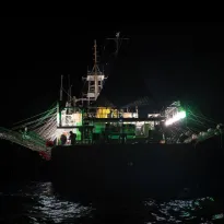 OCÉANOS. Como parte de la flota más grande del mundo, más de 300 barcos calamareros chinos navegan por las aguas de América del Sur.