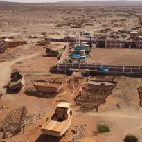 EN LAS CALLES. En la caleta La Tortuga, en Piura, se construyen embarcaciones pesqueras en corralones, lotes de vivienda y, hasta, en las calles.