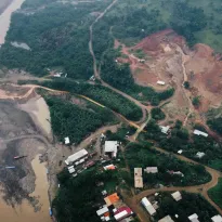 BOLIVIA. Al norte del departamento de La Paz, el río Kaka presenta serios daños productos del mercurio usado en la minería.