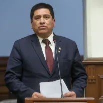 Es falsa la versión del congresista Aragón acerca de que la disolución del Congreso del 2019 fue inconstitucional