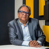 ELECCIONES. Juan De la Puente señala que una característica del proceso electoral es la profunda fragmentación, sobre todo en el centro político y en la ultraderecha. 