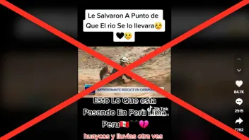 Falso: El video de un rescate policial a personas atrapadas por un huaico en Carapongo no es actual