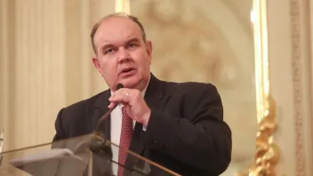 Es falso el dato de López Aliaga acerca de que la MML no ha realizado gastos en consultorías 