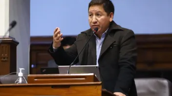 Es falso el dato del congresista Guido Bellido acerca de que firmó todas las mociones de vacancia en contra de Dina Boluarte